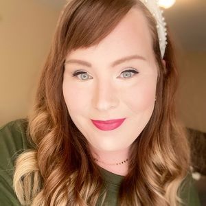 Meet your Posher, Leah